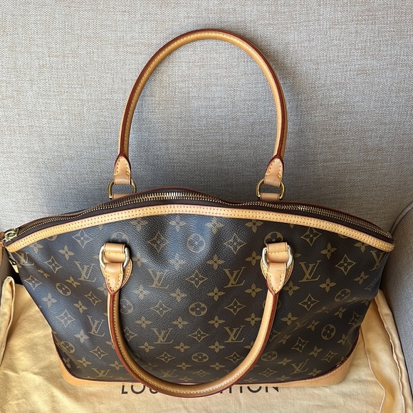 Authentic Louis Vuitton Lockit Monogram Horizontal - Picture 12 of 16